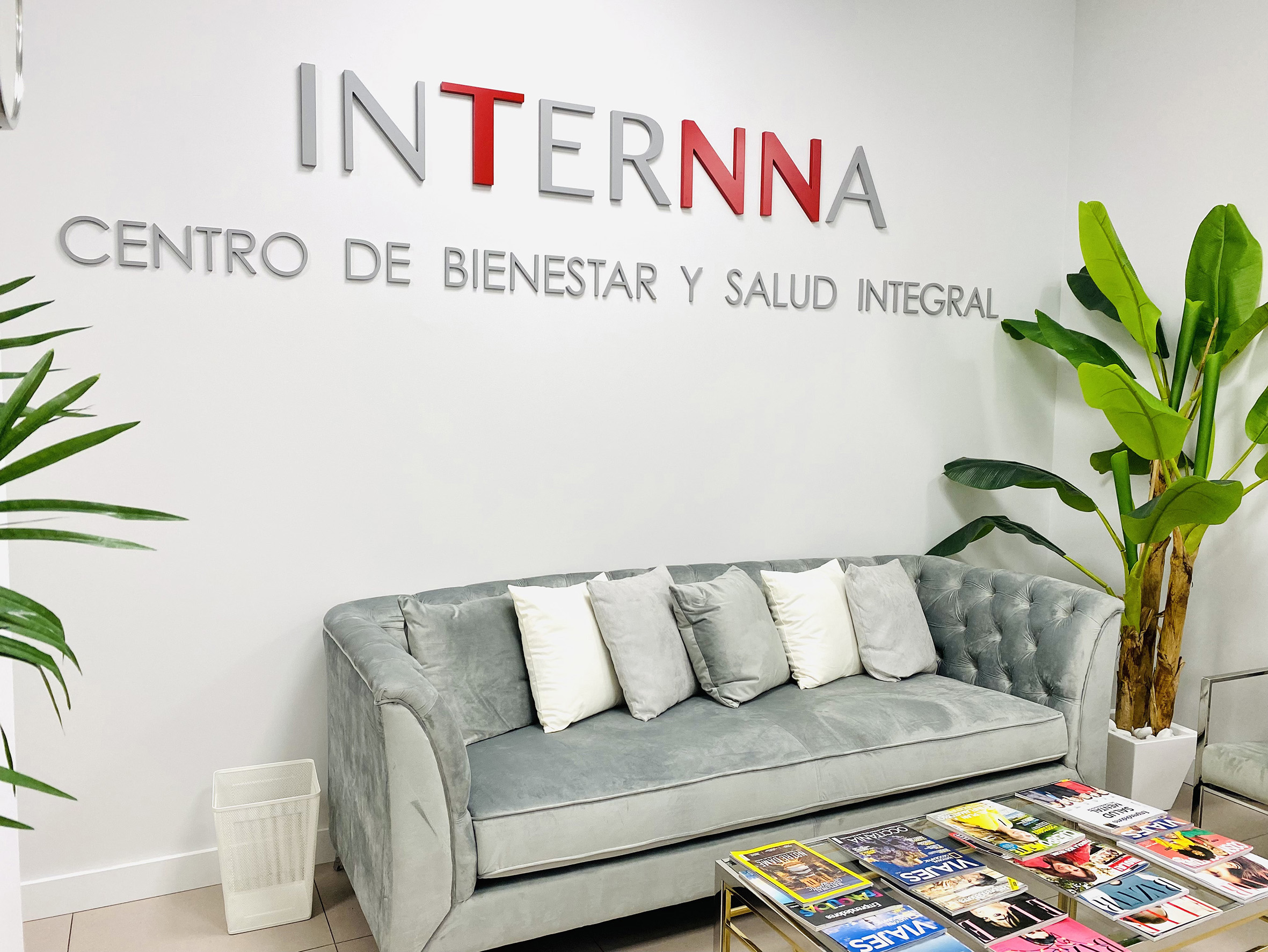 (c) Internna.es